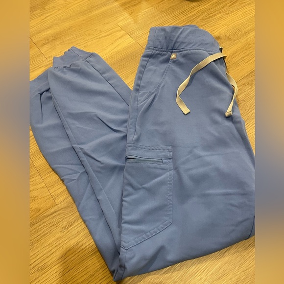 Figs Zamora Jogger Scrub Pants - Picture 1 of 4